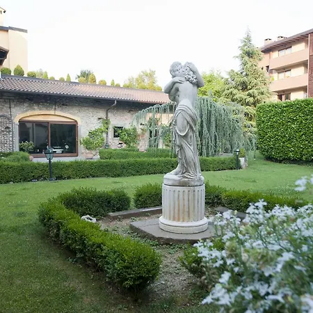 La Corte Di Giusy Nembro